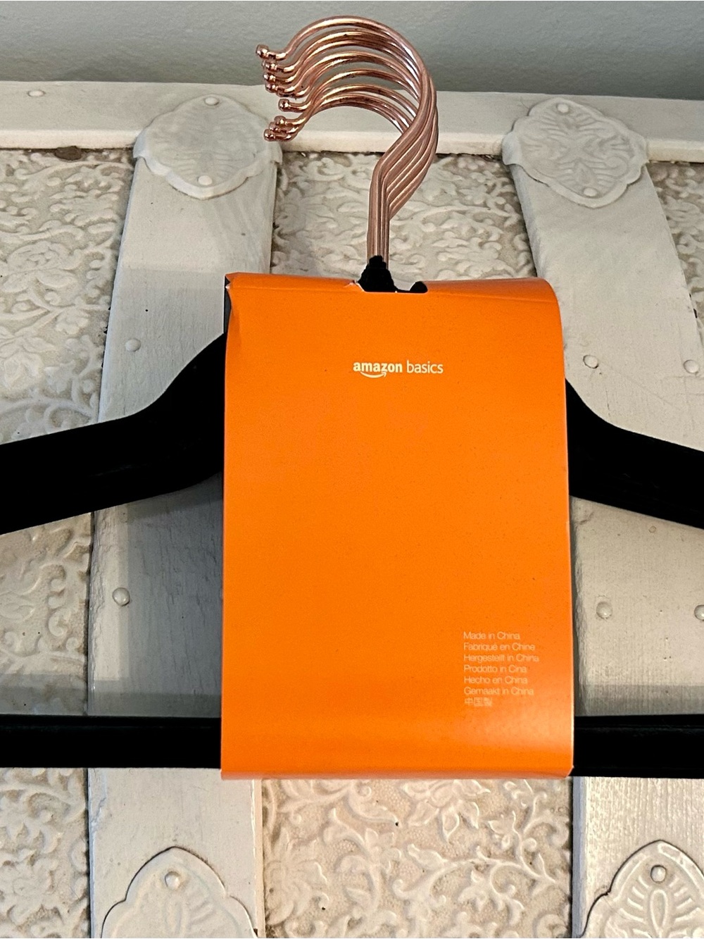 Amazon Basics Black Velvet Hangers with Rose Gold Hooks